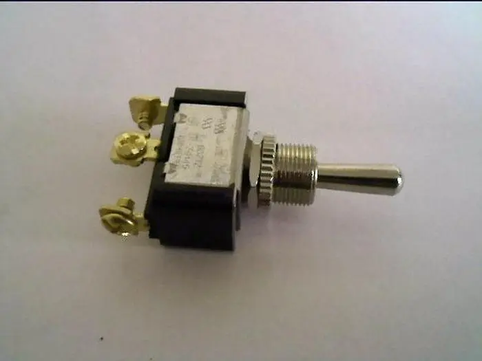 New | in-Stock AFTERMARKET 73115 SCREW TYPE 3 WAY TOGGLE SWITCH Relays & Switches Pennsylvania US | East West Machinery & Drilling #1416154