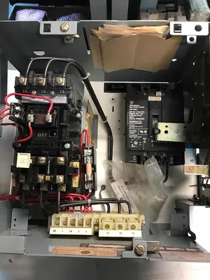 New | in-Stock ALLEN BRADLEY 2113 BD6-1-4R-6-38W Disconnects | Surplus Asset Holdings #1227680