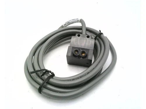 Banner SE612C 26107 ECONO-BEAM Sensor, Convergent [New]