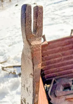 Used _UNKNOWN_ LEFT-HAND DRILLING TOOL WRENCH (CLAW-END / J-WRENCH) Wrenches Pennsylvania US | East West Machinery & Drilling #1417919
