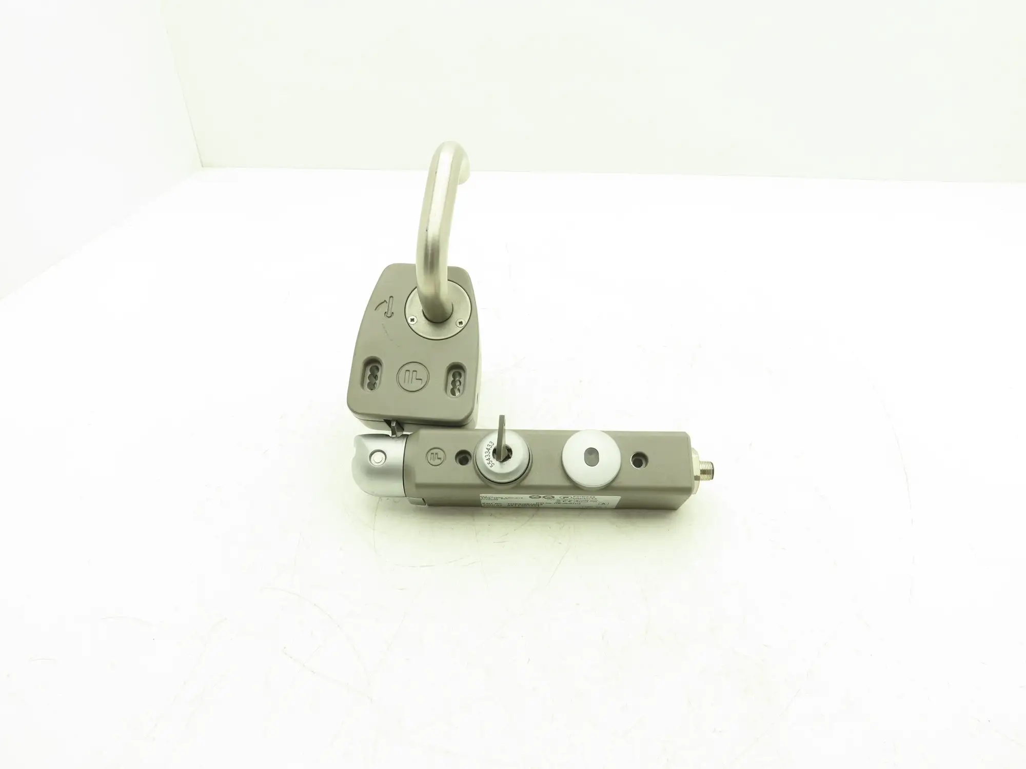 Fortress Interlocks THESNSMQ3 Machine Guard Switch Locking 24V