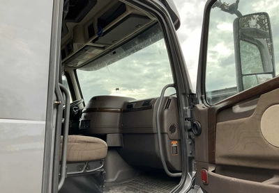 USED 2014 VOLVO VNL 6X4