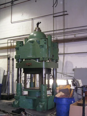 750 Ton, LOEWY, 8" Str, 54" DLO, 42" x 32.5" BA, HEATED PLATENS