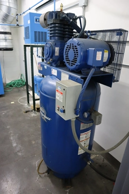 Used QUINCY COMPRESSOR QT-7.5 Lubricated Reciprocating Air Compressors Minnesota US | Machinesused.com #1368564