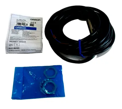 NEW OMRON E2EX5E2 INDUCTIVE PROXIMITY SENSOR