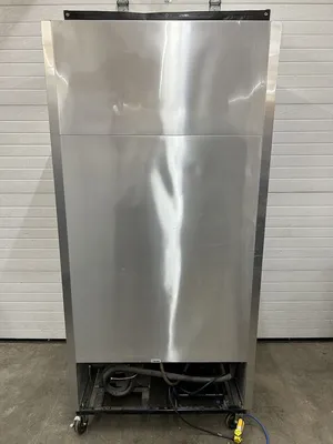 167-0540 True T-35 Self Contained 2-Door Reach In Cooler