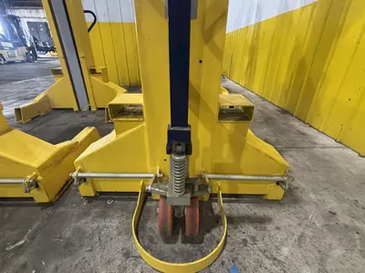 80,000 LBS WHITING MODEL #SCM-100F.4 PORTABLE RAIL ROAD LIFT JACKS, 2015: STOCK #23685