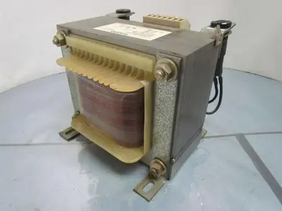Siemens 4AM5995-0BL10-8A 1960VA LA0 Auto Transformer Pri 380-575V Sec 230V