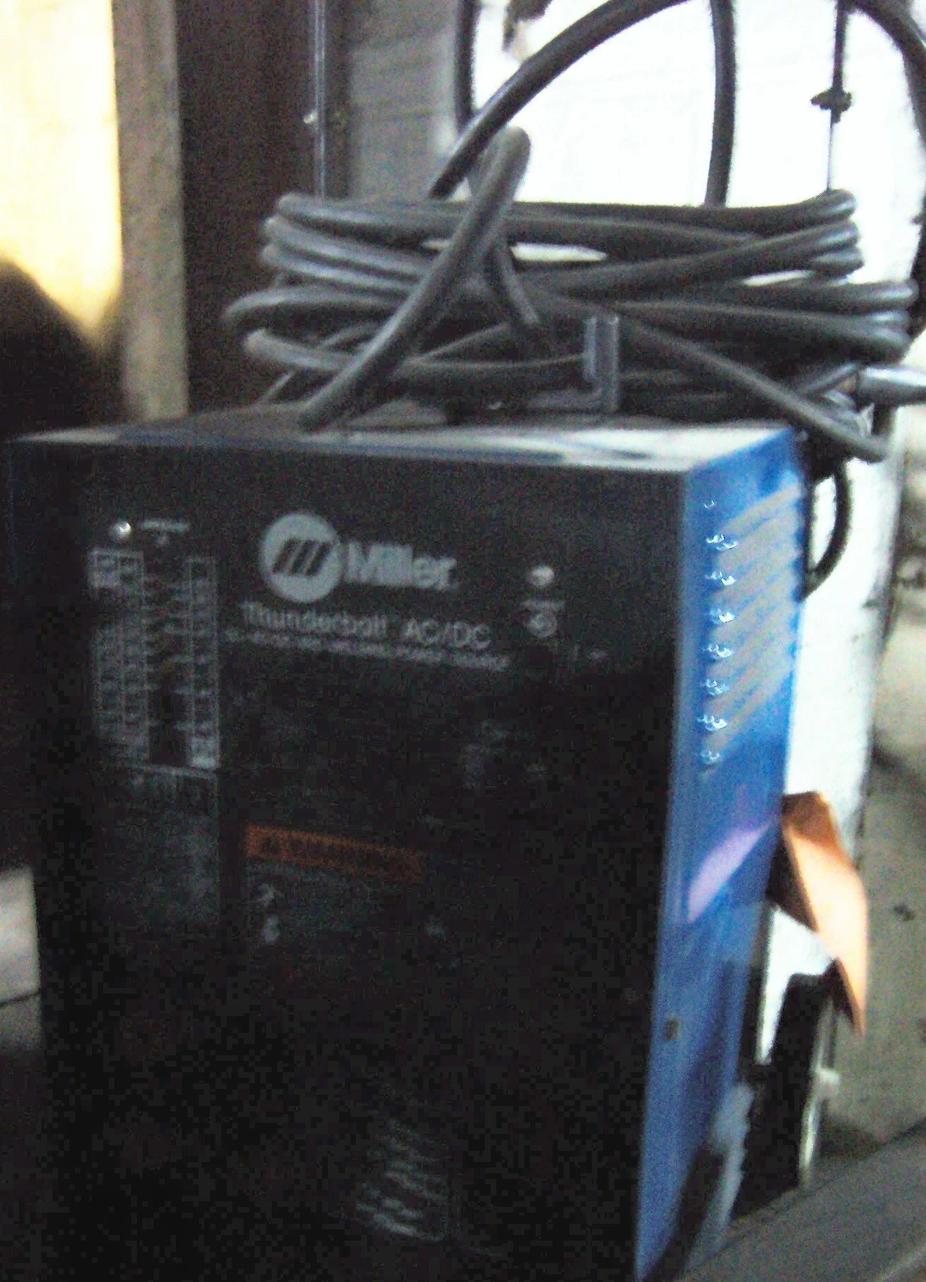 USED MILLER CC/AC/DC ARC WELDER
