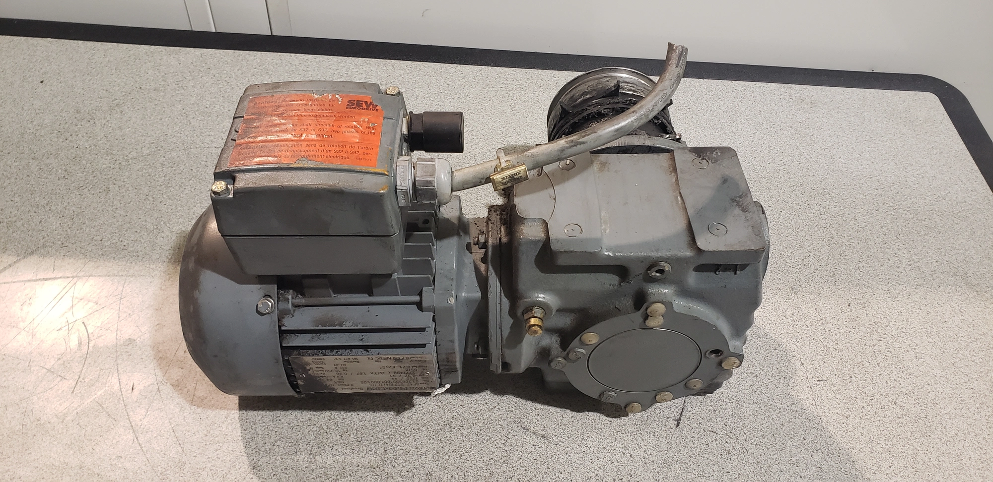 SEW Electric Motor SF47DT71D4/TF/IS