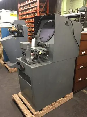 2921-530 Clausing 14″ Optical Comparator Model 4310