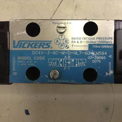 USED VICKERS DG4V-3-6C-M-U-HL7-60-EN594