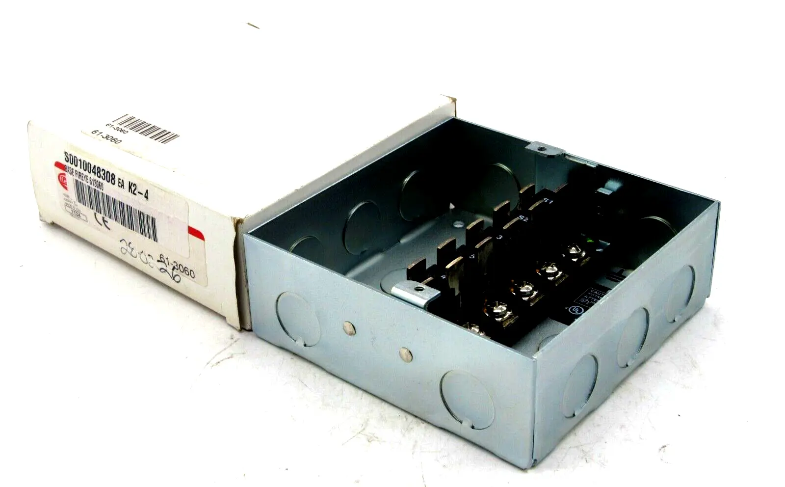 NEW FIREYE 61-3060 CLOSED WIRE BASE 613060