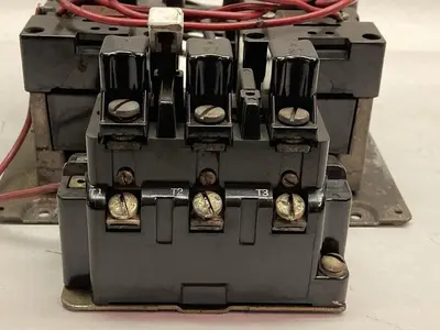 Used ALLEN-BRADLEY 705-AOD103 Starters Ohio US | Surplus Asset Holdings #1547687