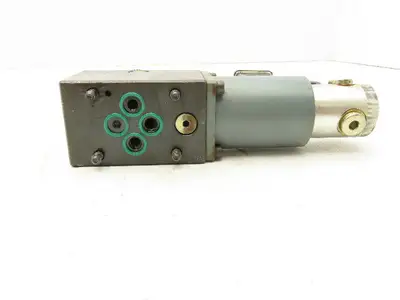 Moog Hydrolux DBEP06A4007GB/MA Proportional Reducing Valve 24VDC