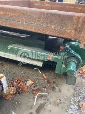 USED UNKNOWN MANUFACTURER: NEW 30 INCH CLEATED INFEED