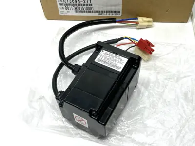 USED YASKAWA SIGMA II AC SERVO MOTOR, 100W, R/B/T-AXIS 142181-2