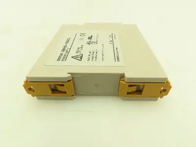 Omron S8VS-03005 Power Supply 5V Output 100-240V Input