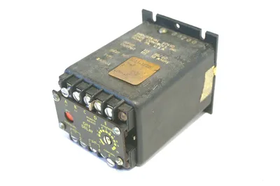 USED INDUSTRIAL SOLID STATE CONTROLS 1013-1C2B TIMER 10131C2B