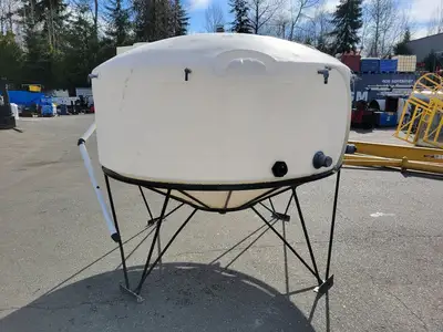 White Tank w/ Stand