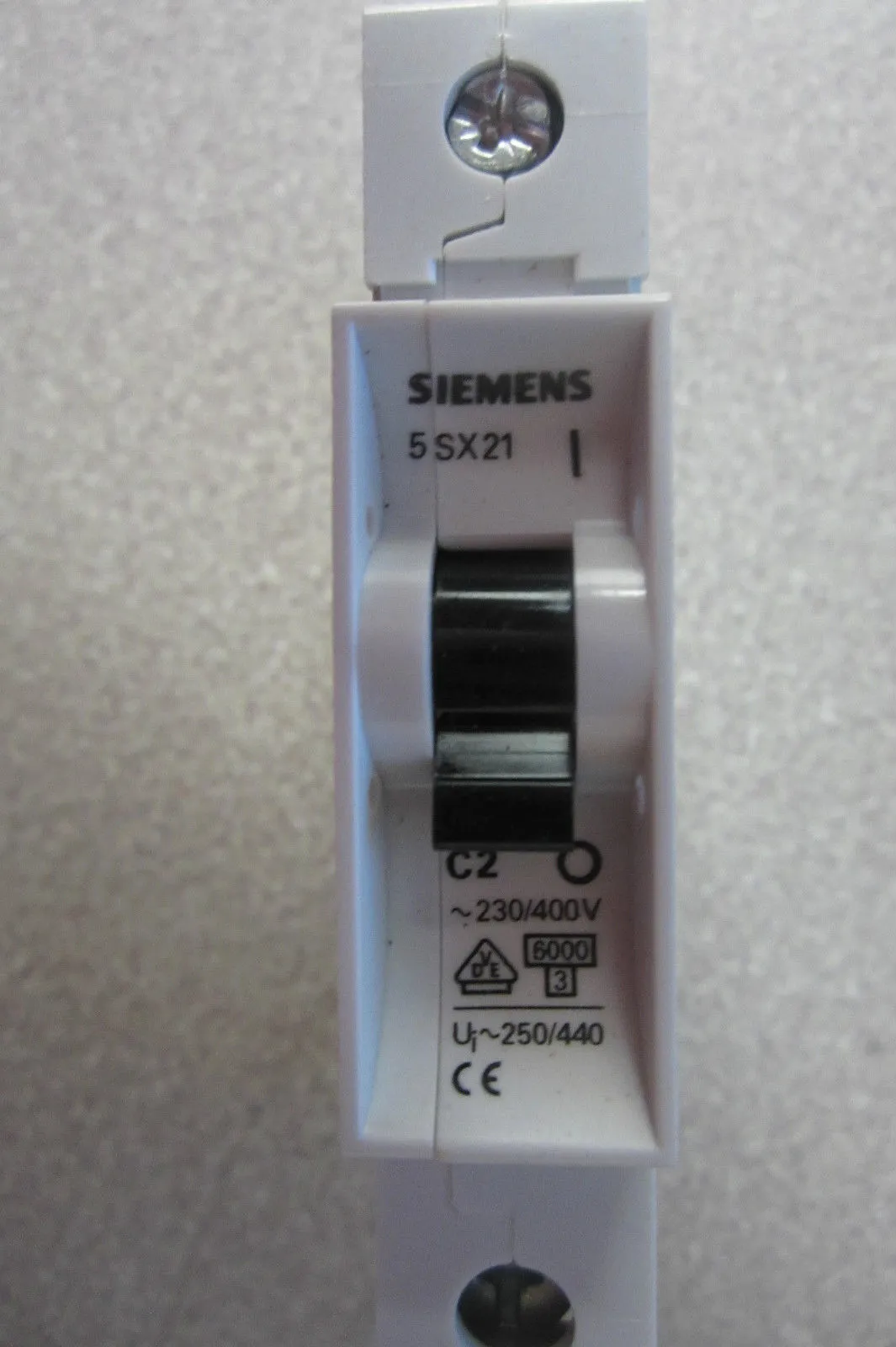 NEW SIEMENS 5SX21 C2 CIRCUIT BREAKER 5SX21C2