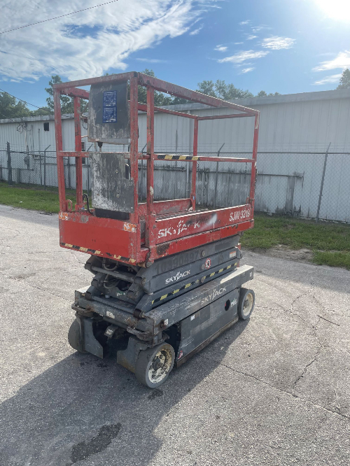 Used 2015 Skyjack SJ3219 Scissor Lifters Florida US | Stack Equipment #1208796