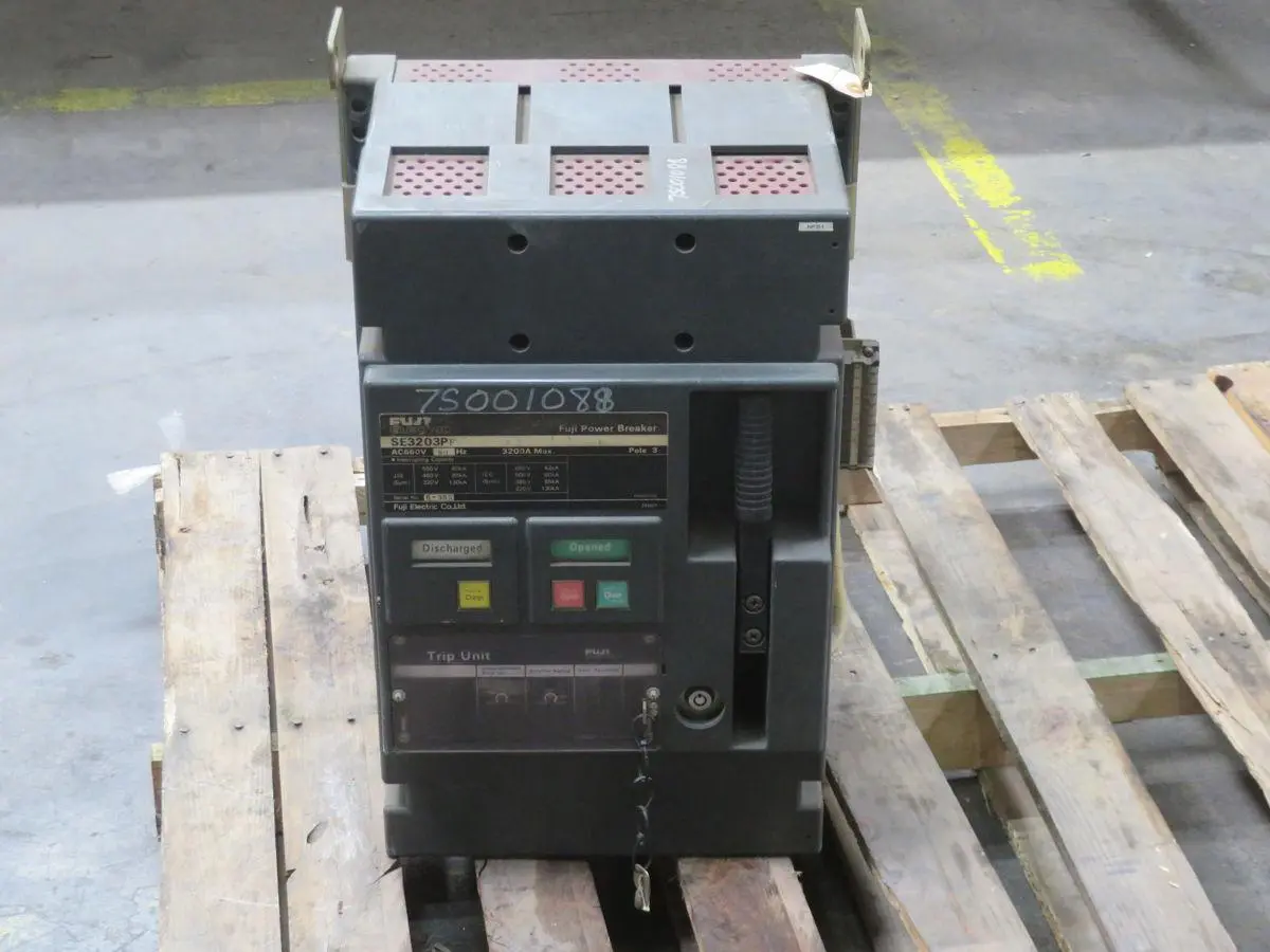 Used FUJI SE3203PF Circuit Breakers Texas US | Aucto #1308448
