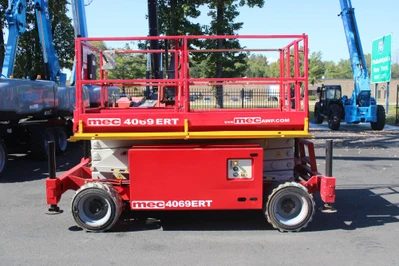 Used 2018 MEC 4069ERT Scissor Lifters Pennsylvania US | National Lift Equipment #1407786