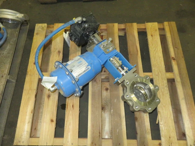 Jamesbury 4"-150  Butterfly Valve with Pneumatic Actuator and Positioner , Unused