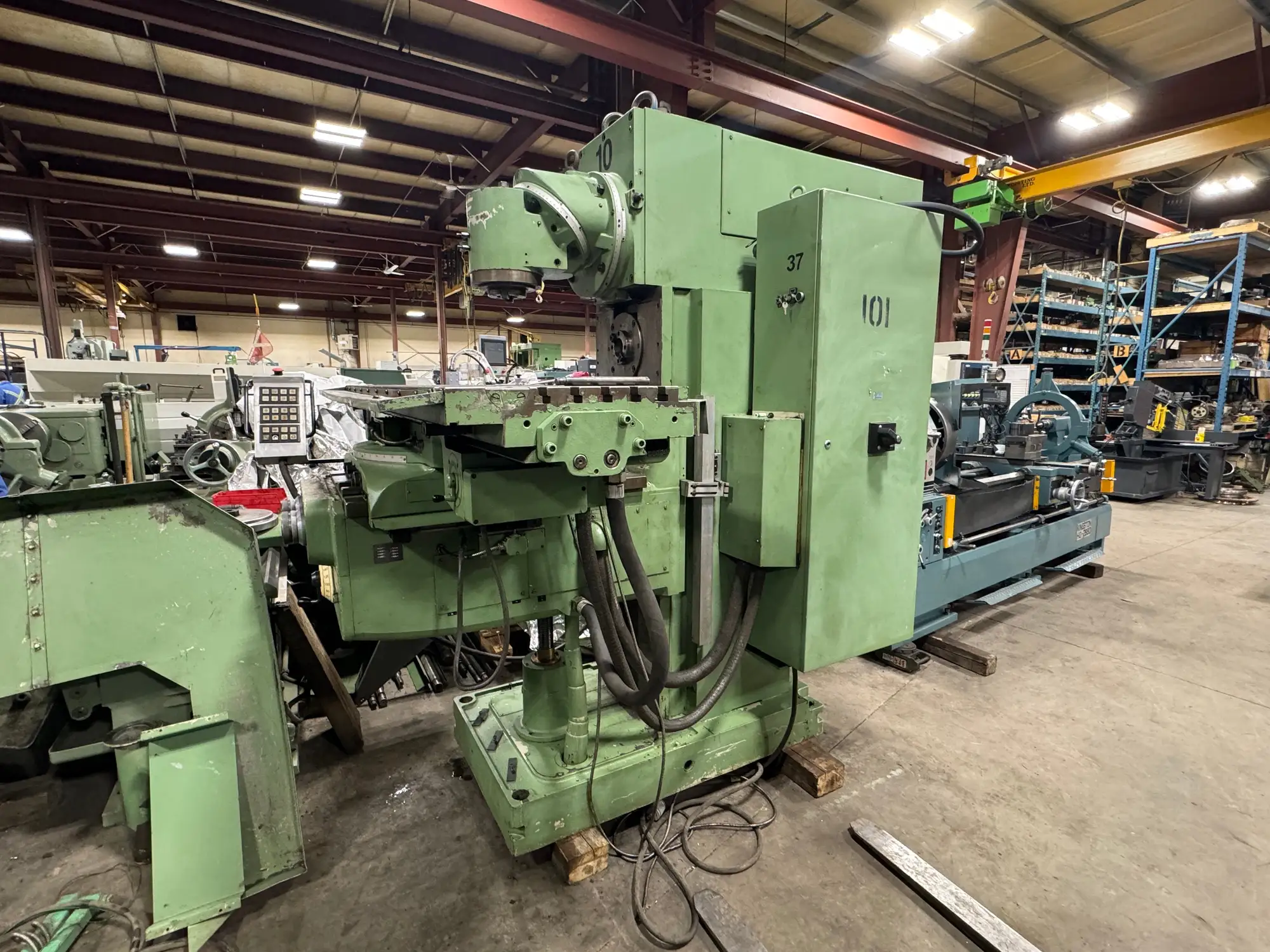 HECKERT FU 400 manual universal milling machine with electronic feed control system