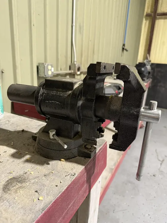 Used _UNKNOWN_ _UNKNOWN_ Vises Texas US | KD Auctions #1180990