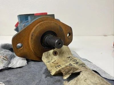 USED Vickers V2010 1F8S2S A910LS