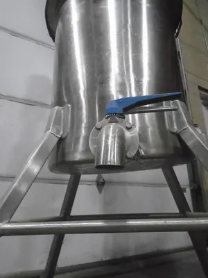 Used 40 Gallon Stainless Steel Tank with Mixer