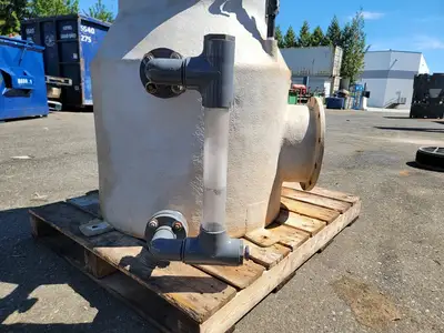 Fiber Glass Tank w/ Fittings