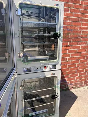 USED SANYO MCO-18 AIC CO2 DUAL STACKED INCUBATOR 170L, 110- 120V