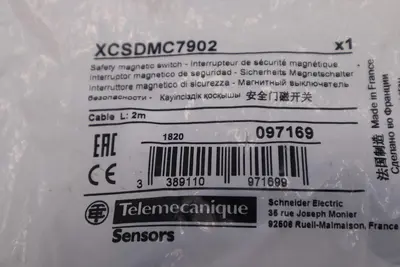 SCHNEIDER TELEMECANIQUE XCSDMC7902 MAGNETIC SWITCH 2NC W/O LED PLC STOCK B-1615