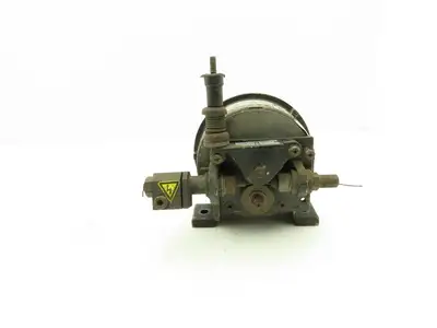 Yaskawa Electric PMEE-12-KB31 Welder Wire Motor Feeder 24V Size 1.2 Roller