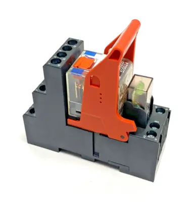 USED WEIDMÜLLER RELAY SOCKET BASE W/ 8690200000 RELAY