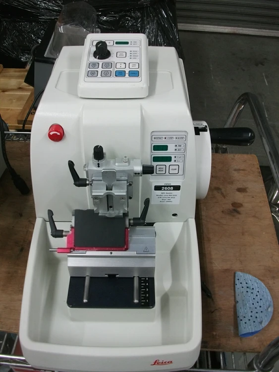 Used LEICA _UNKNOWN_ Microtomes California US | Biotech Equipment Sales #1464661