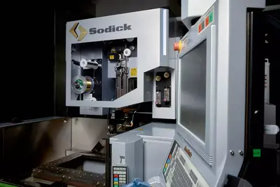 SODICK VN400Q Wire EDM | TechMach (5)