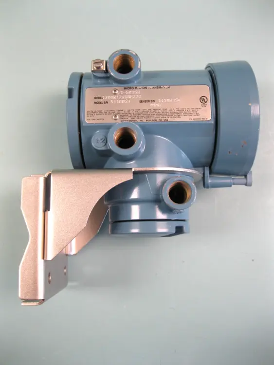 Used Micro Motion 1700 R12 AB UEZZZ Sensors New Hampshire US | Bitter End Trading #1126705