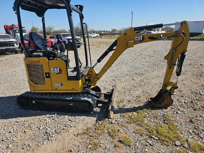 Used 2023 CATERPILLAR 302 CR Excavators Oklahoma US | OT Truck & Tractor Sales #1383436