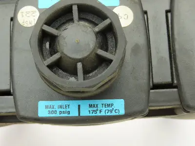 Wilkerson F18-03-SK00 Numatic Filter R18-03-F000 Reg L18-C3-LK00 Lubricator Assy