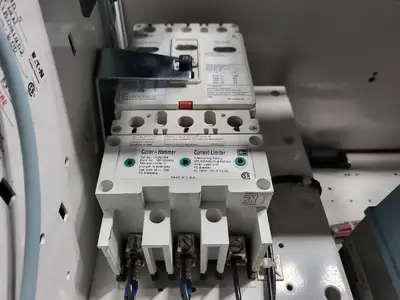 Used EATON SVX005A1-5A4N1 Switchgears British Columbia CA | Lenmark #240150