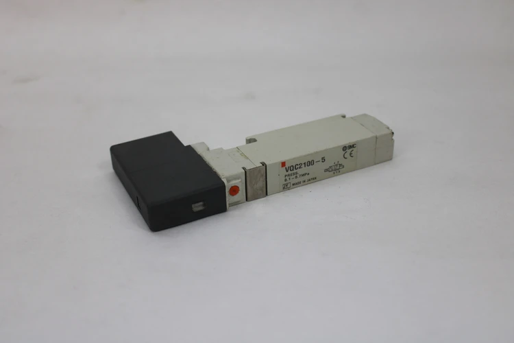 Used SMC VQC2100-5 Solenoid Valves | Industrial Parts R Us Inc. #360682