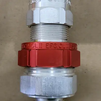 NEW T&B FITTINGS STX050-462