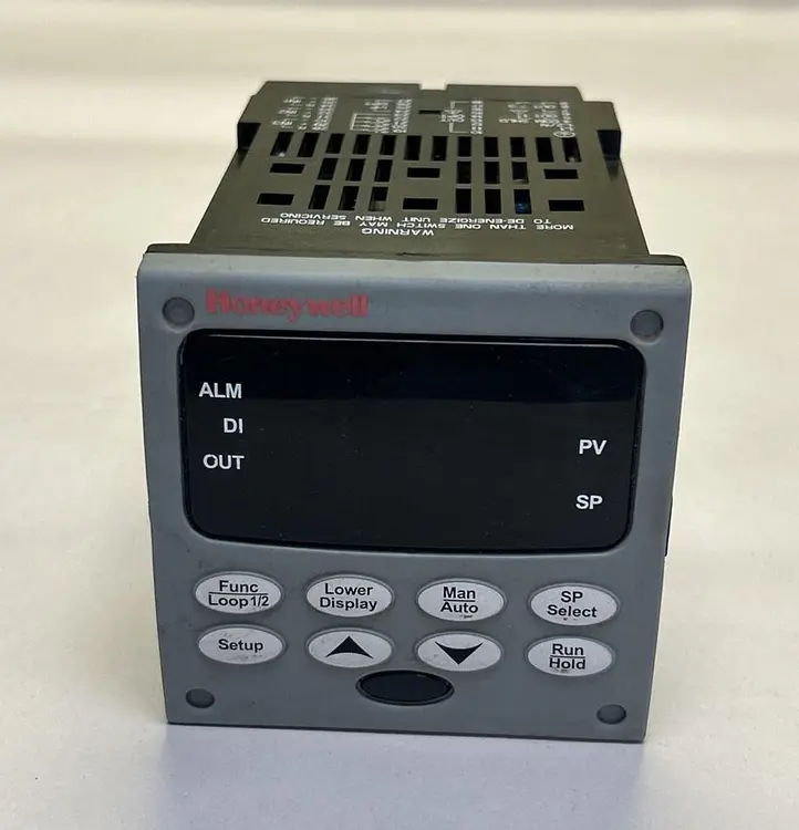 Used HONEYWELL DC3500-C0-3B00-200-00000-E0-0 Industrial Controls | Surplus Asset Holdings #1218499