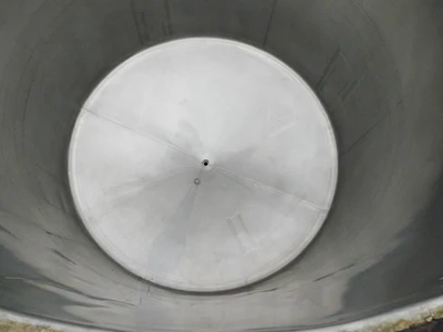 USED PERRY PRODUCTS 2000 GAL. VC