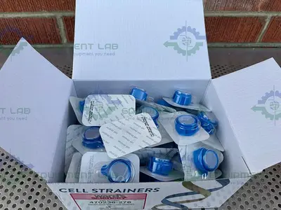 NEW BOX OF 48 - WARDS SCIENCES 470236-276 SURESTAIN CELL STRAINERS 40 UM, STERILE