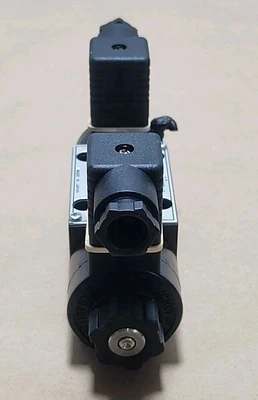 USED Nachi SLD-G01-C5-C1-11